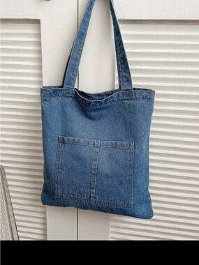 Casual Denim Tote Bag in Blue with Front Pocket